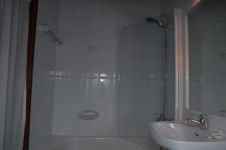 Room 17 of 26
