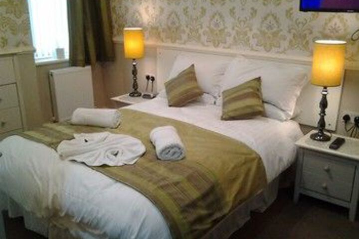 Room 3 of 14