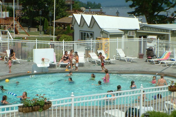 Pool 33 of 51