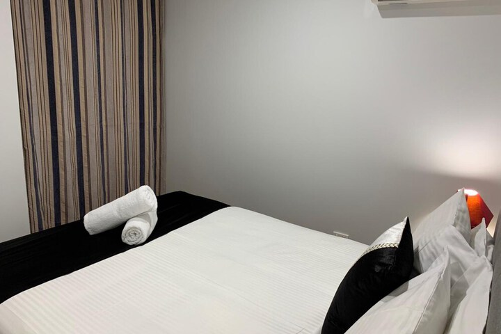 Room 37 of 68