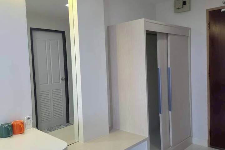 Room 64 of 101