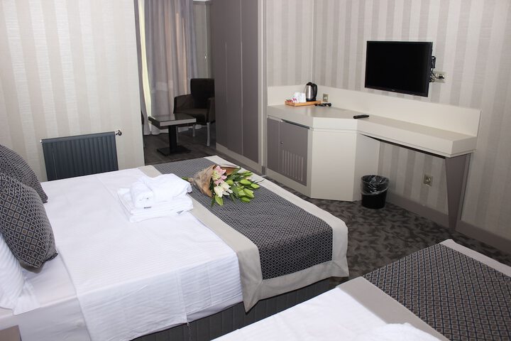 Room 14 of 69