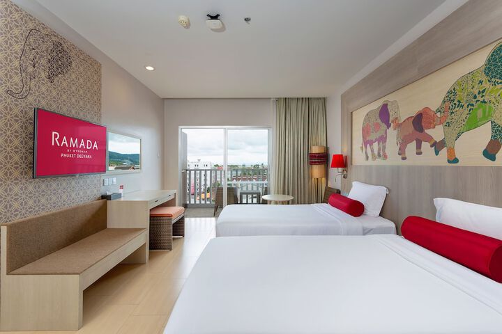 Room 50 of 220