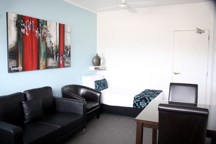 Room 60 of 103