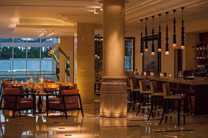 Entrance & Lobby