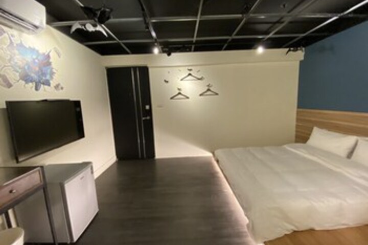 Room 43 of 89
