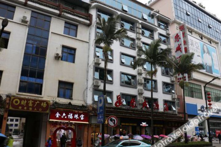 Hotel 12 of 41
