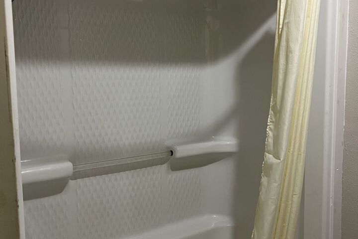 Room 29 of 84