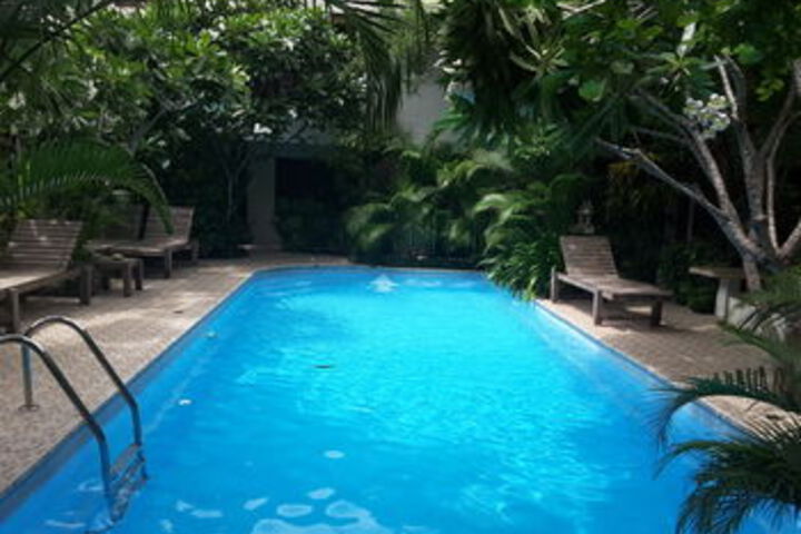 Pool 33 of 40