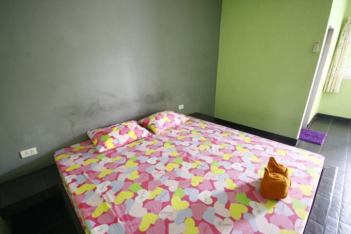 Room 3 of 31