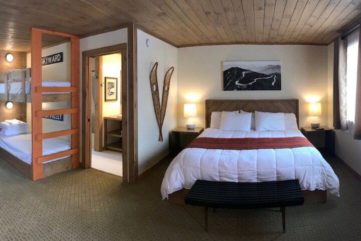 Room 7 of 18