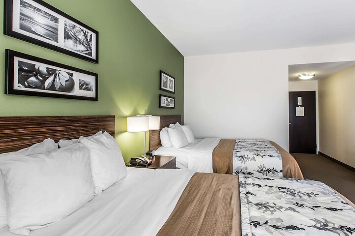 Room 18 of 33