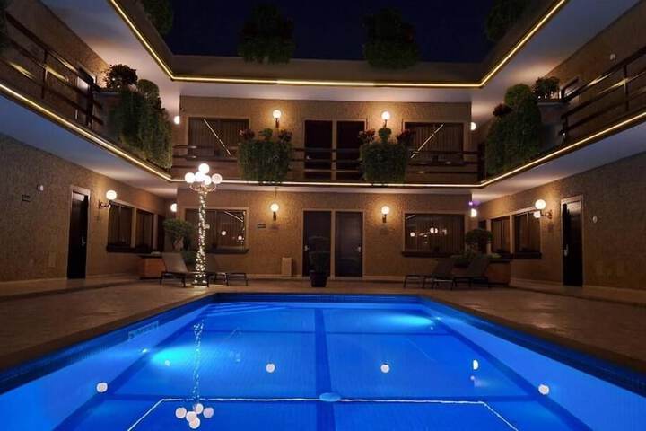 Pool 8 of 12