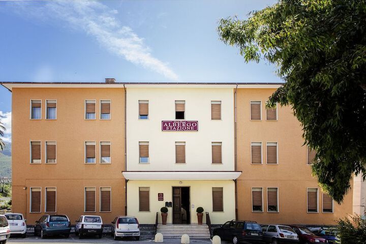 ALBERGO STAZIONE