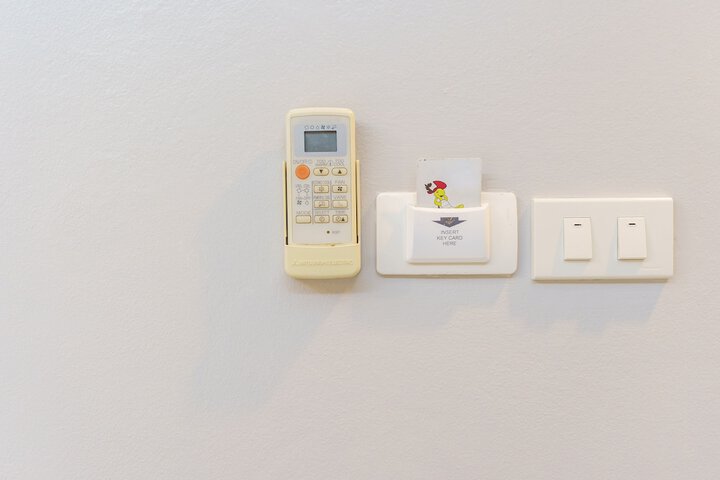 Room 14 of 110