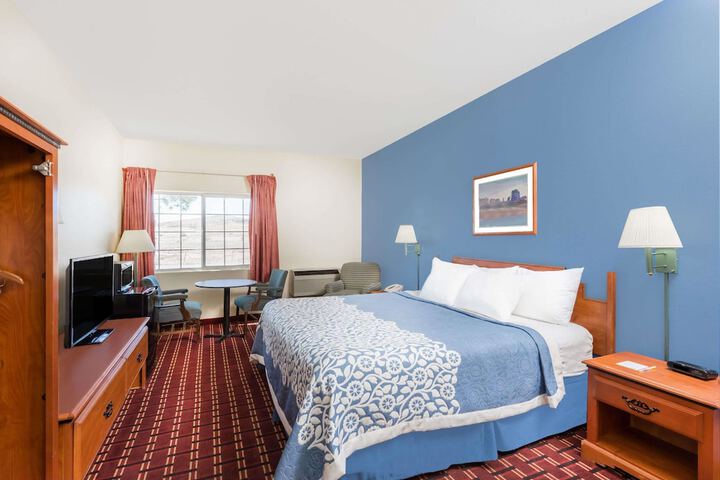 Room 3 of 27