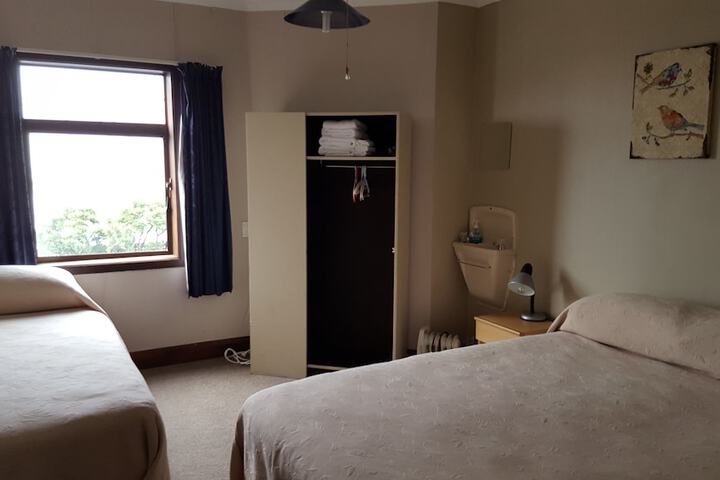 Room 11 of 47