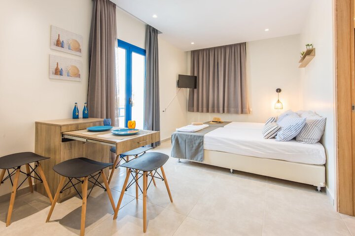 Room 42 of 67