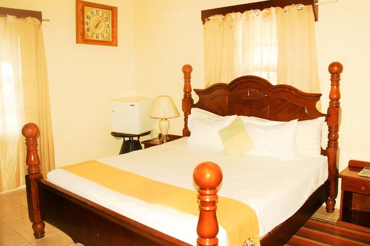 Room 3 of 42