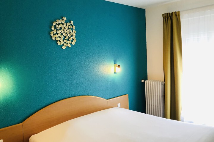 Room 25 of 54