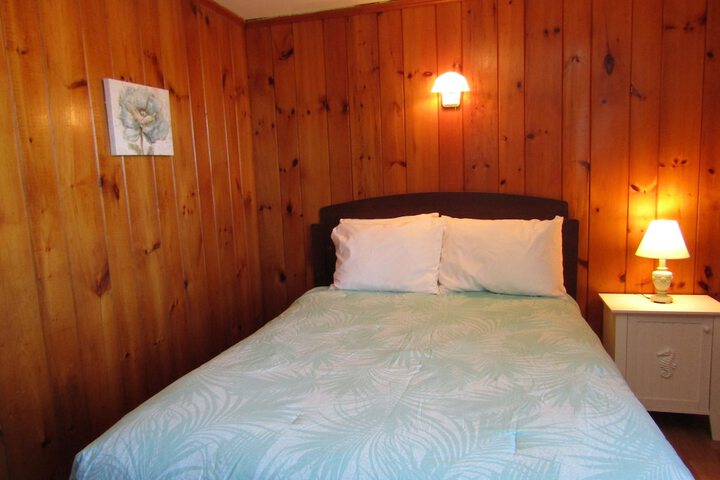 Room 12 of 219
