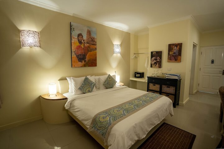 Room 26 of 106