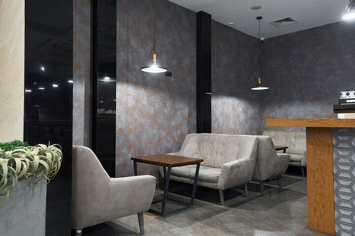Lounge 106 of 124