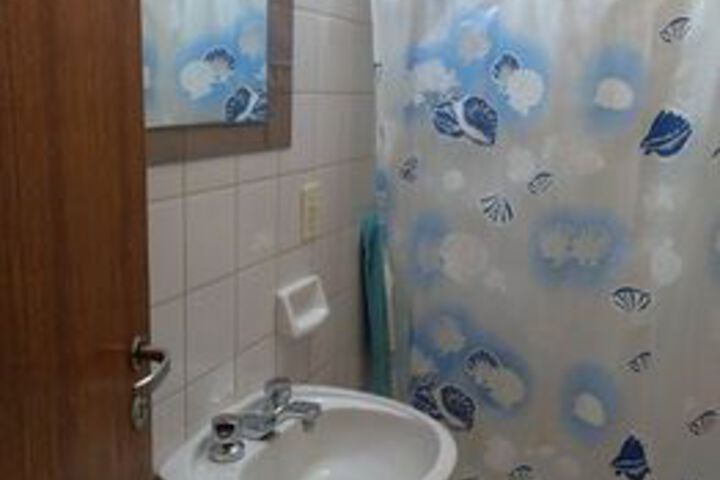 Room 2 of 18