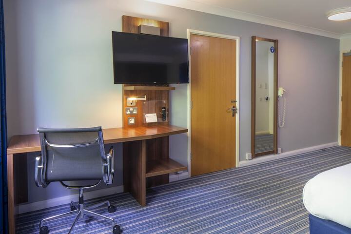 Room 17 of 52