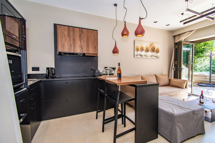 Room 4 of 29