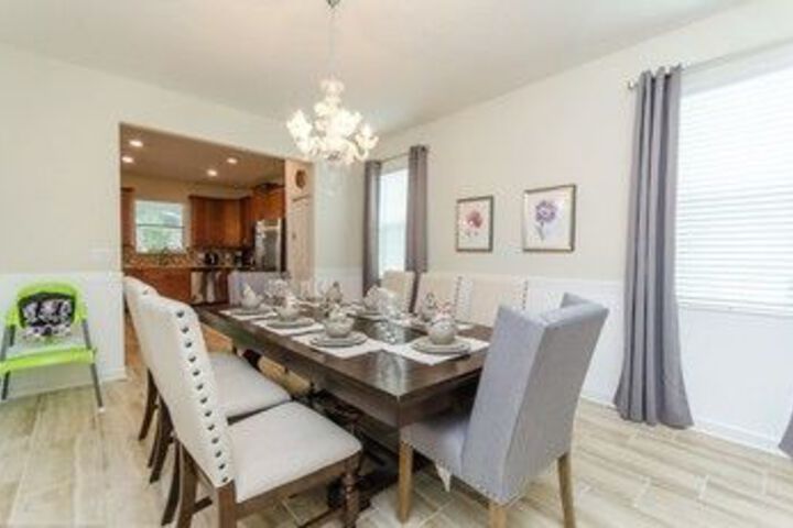 Room 16 of 26