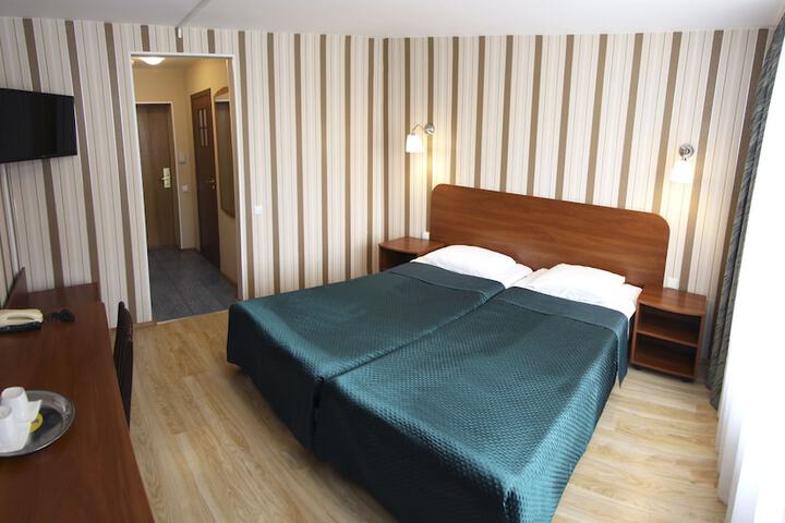 Room 14 of 84