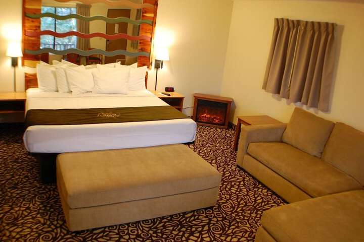 Room 5 of 33