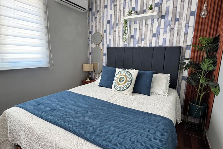 Room 44 of 73