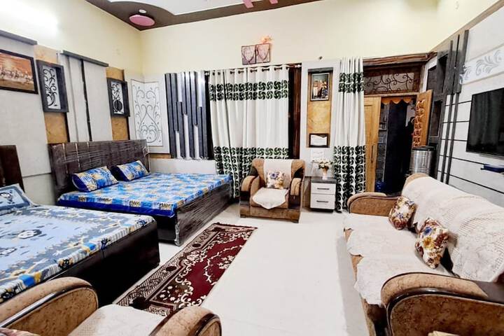 Room 3 of 14