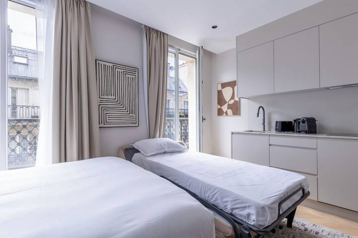 Room 95 of 158