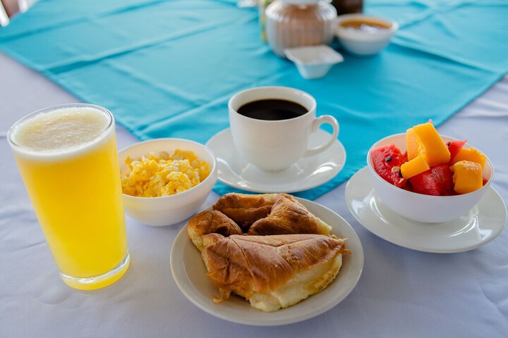 Breakfast/Coffee Service 36 of 47