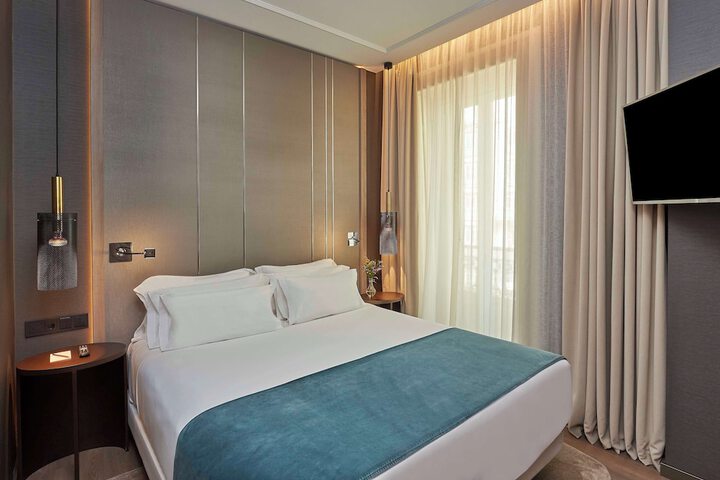 Room 21 of 47