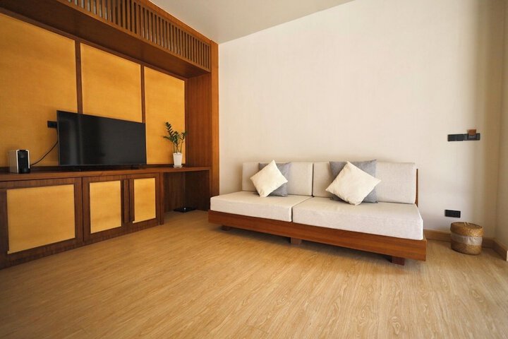 Room 5 of 56