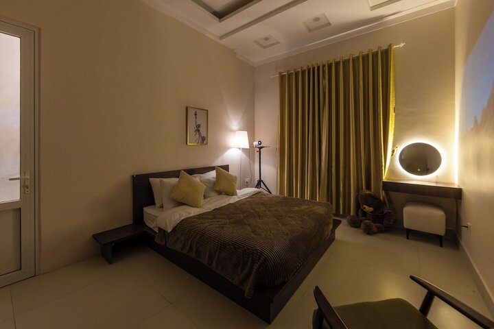 Room 30 of 101