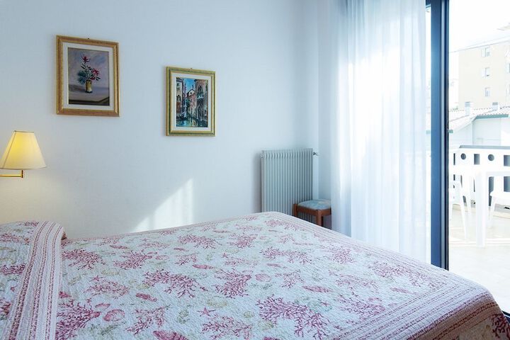 Room 13 of 45