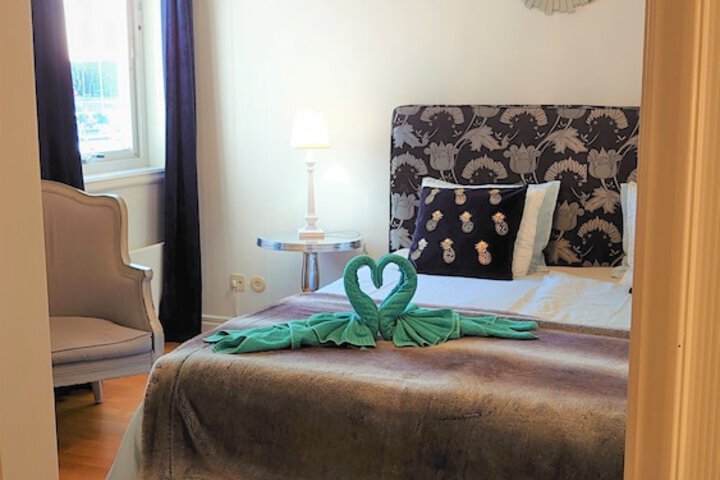 Room 38 of 334