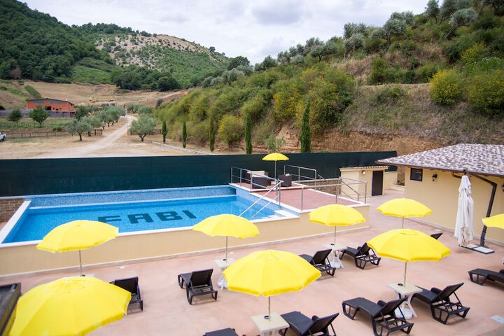 Pool 58 of 132