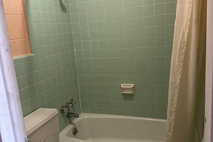 Room 10 of 15