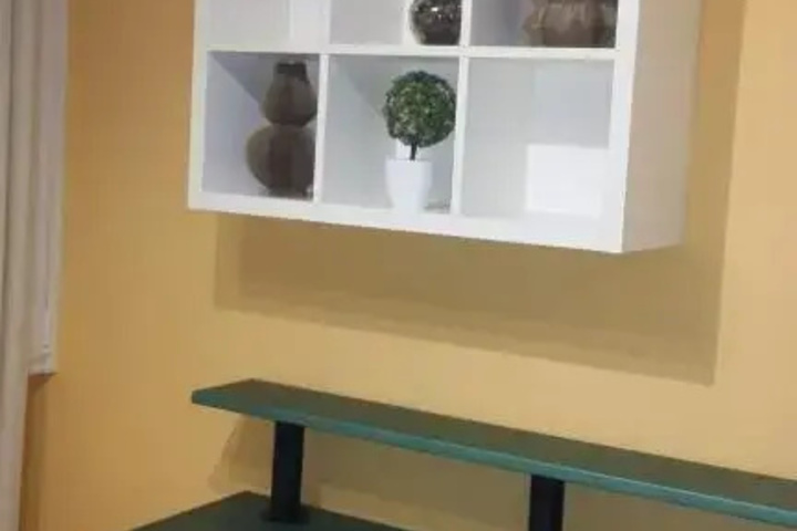 Room 3 of 8
