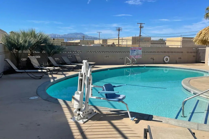Pool 15 of 19