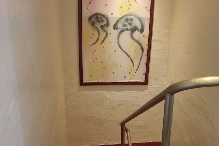 Room 28 of 158
