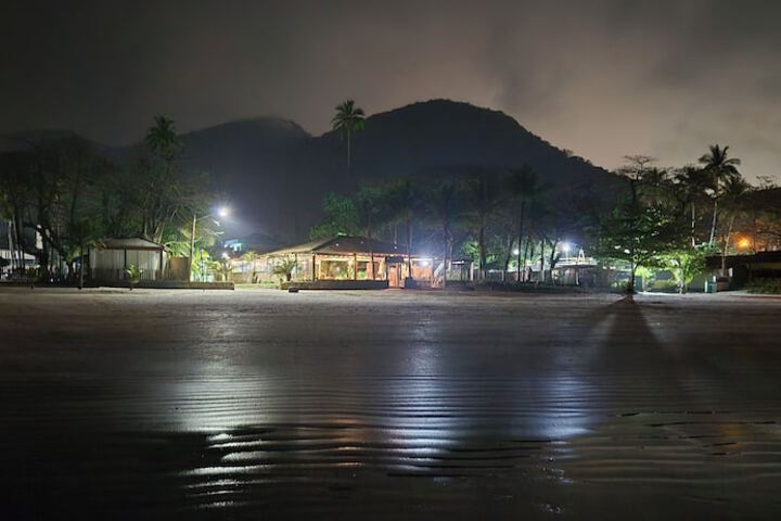 Beach 34 of 40