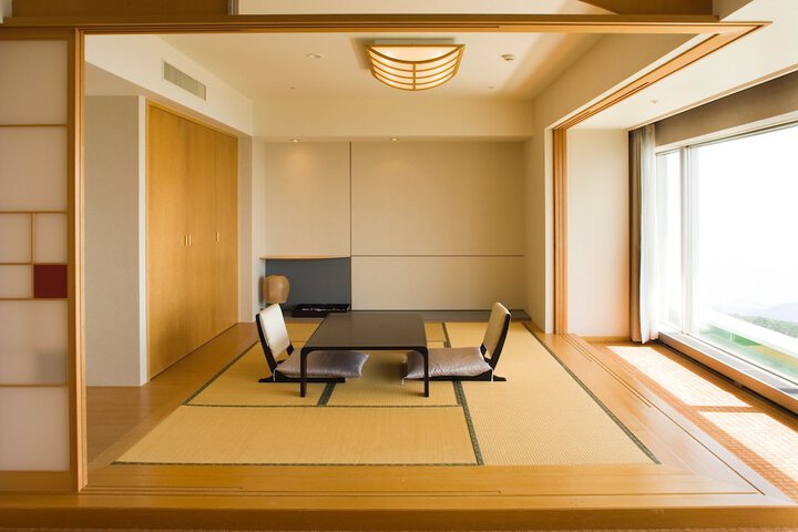 Room 25 of 329