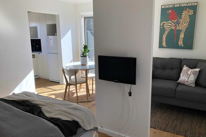 Room 3 of 24